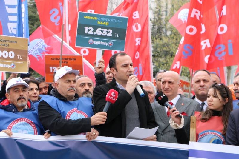 Eğitim İş Yaşattığınız Sefaleti Örtecek Kadar Büyük Bir Yalan Yok!