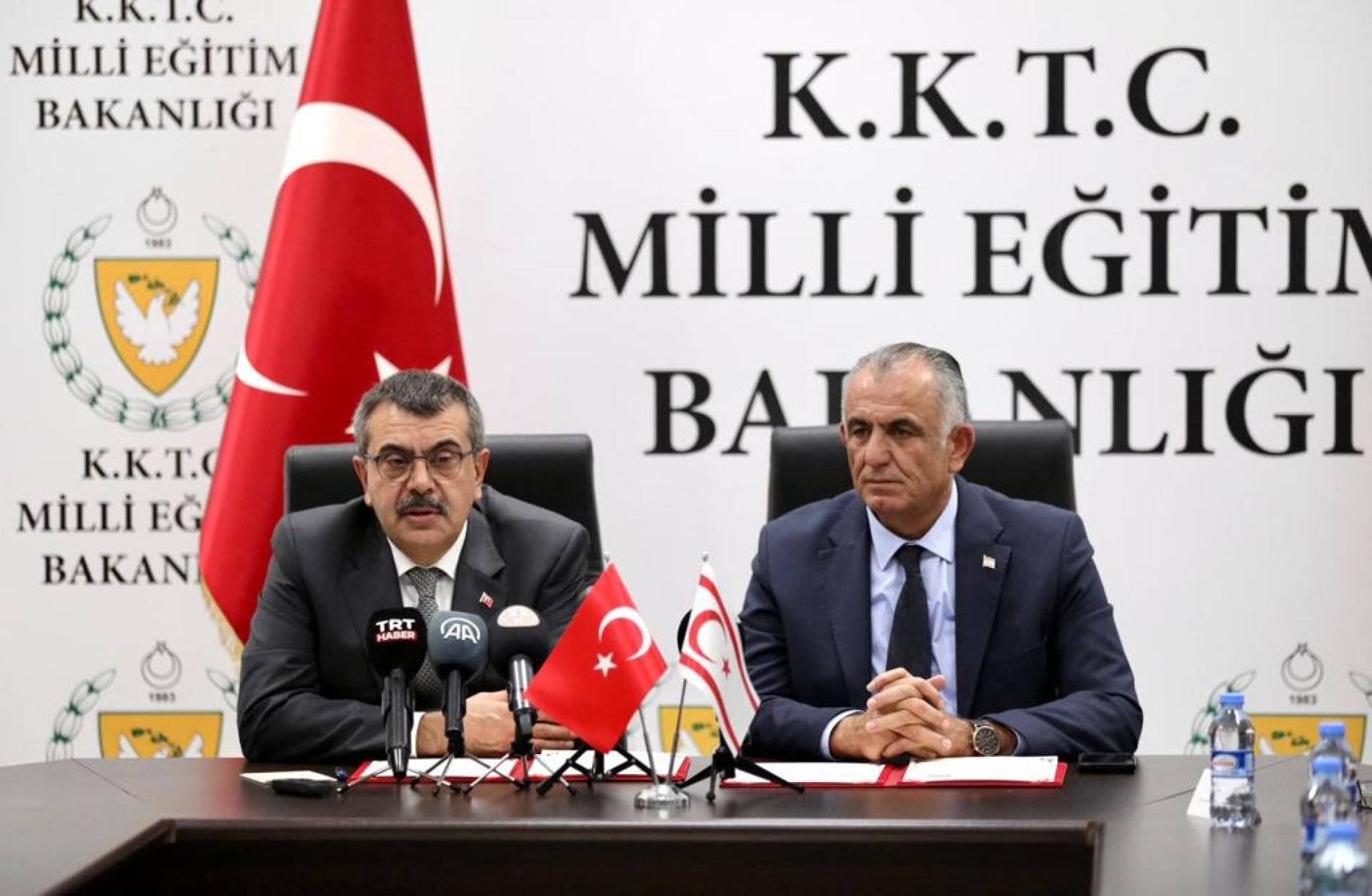 Son yıllarda yavru vatan KKTC ile Türkiye arasındaki güçbirliği çalışmaları giderek hızlanırken, MEB ile KKTC arasında işbirliği protokolü imzalandı. 