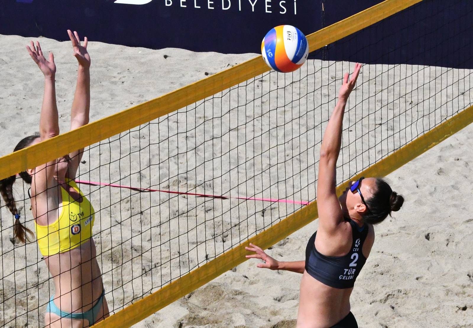 plaj_voleybolu.jpg